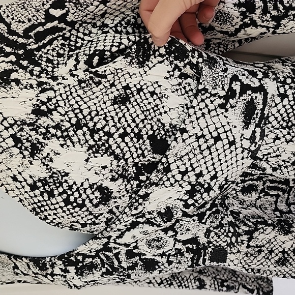 Anthropologie HD in Paris Vintage Faux Wrap Sweater dress size Large - Picture 7 of 7